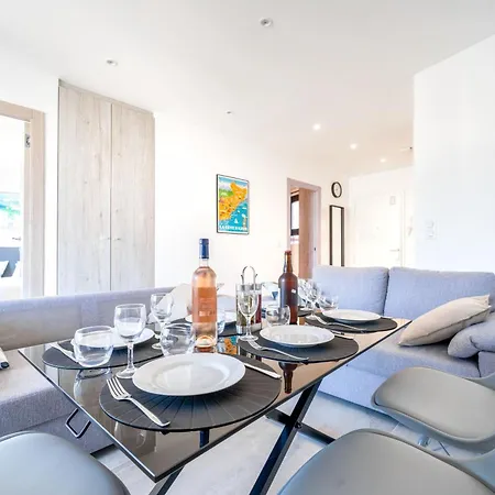 La Rotonde Apartment *