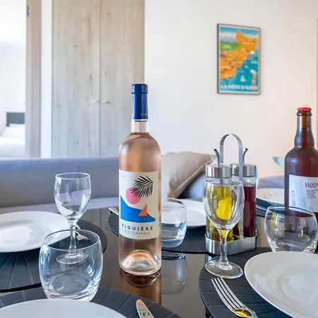 La Rotonde Apartment *