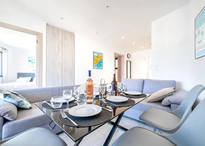La Rotonde Apartment *